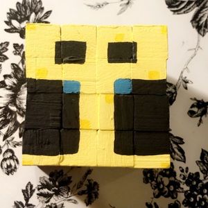 Wood Minecraft bee